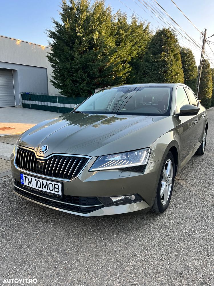 Skoda Superb 2.0 TDI DSG 4X4 Laurin & Klement - 1