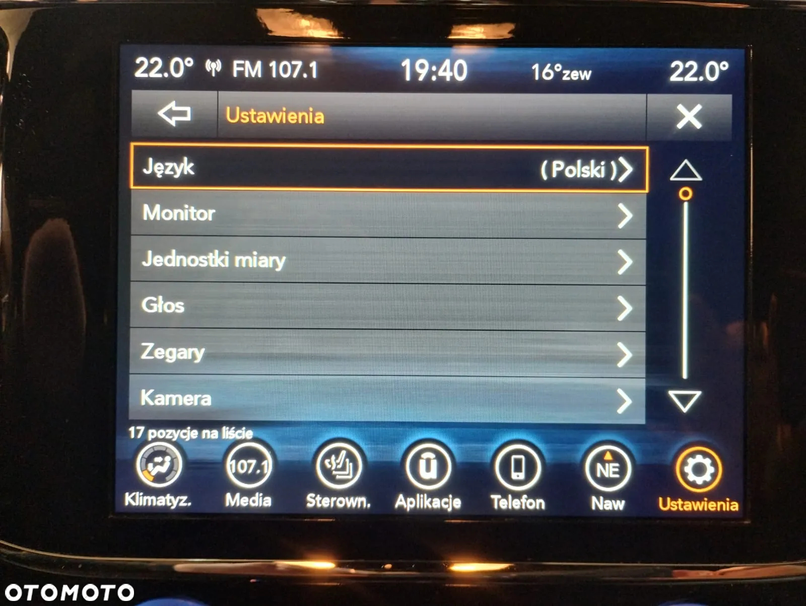 Jeep Grand Cherokee - 19