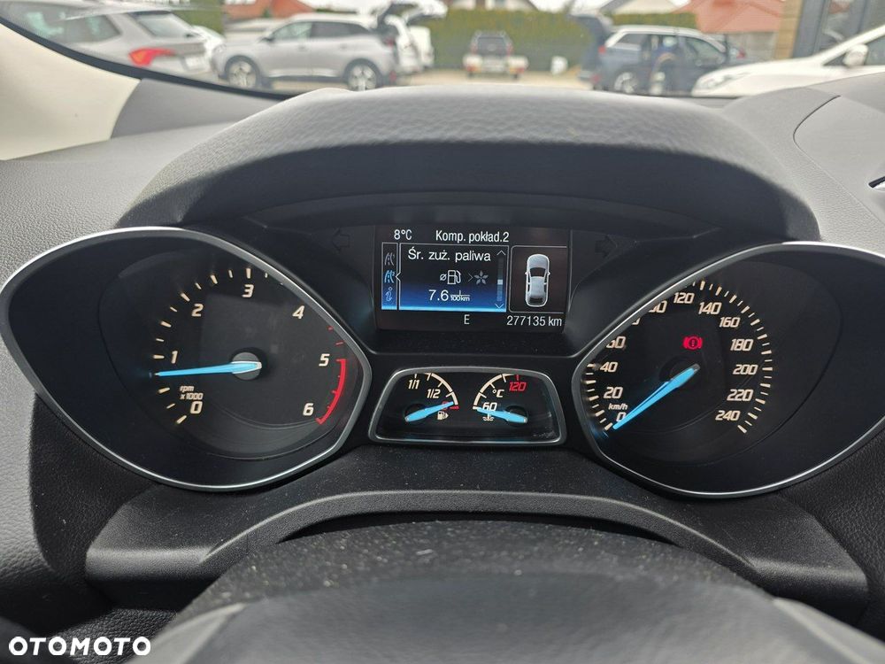 Ford Kuga 2.0 TDCi 2x4 Titanium - 27