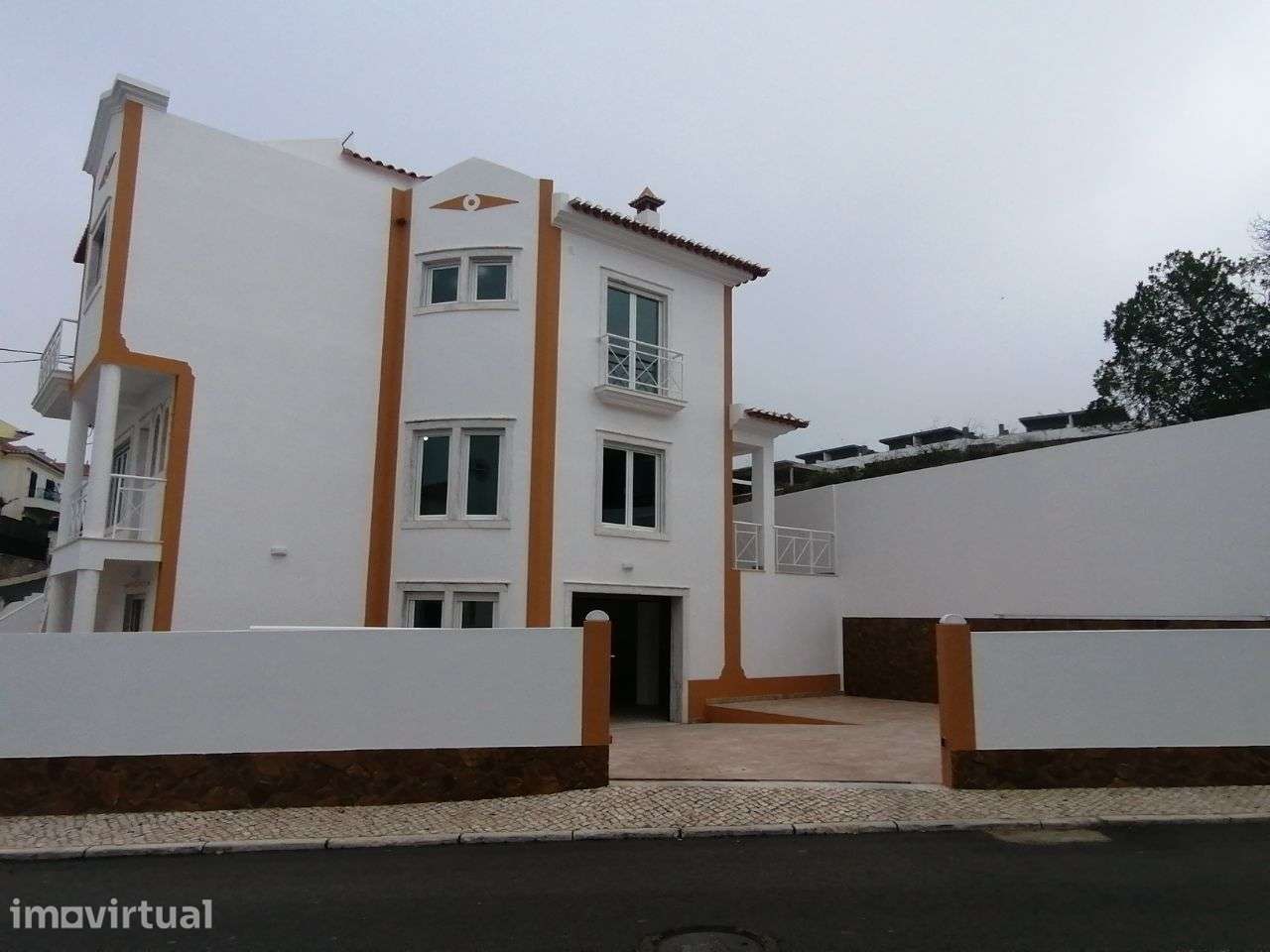 Moradia T3+1 Ericeira, Vista Mar, Remodelada, Como Nova, A Estrear. - Grande imagem: 2/59