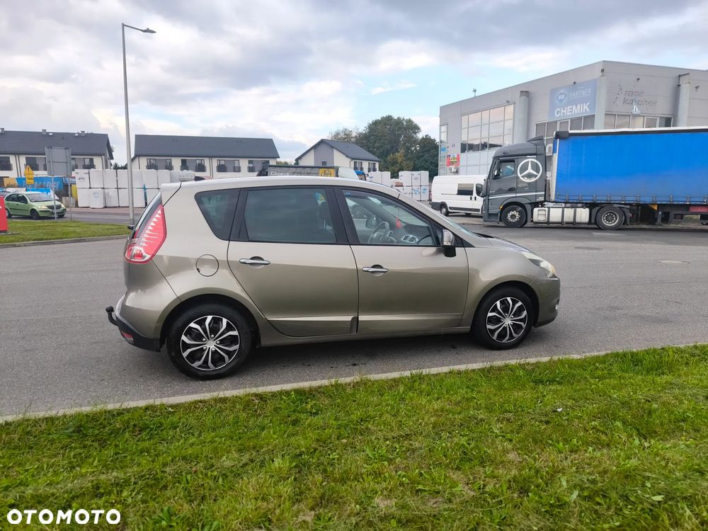 Renault Scenic 1.4 16V TCE Bose Edition - 4