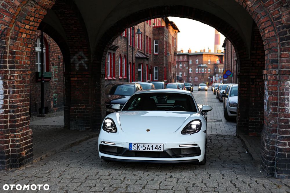 Porsche 718 Cayman GTS 4.0 - 4