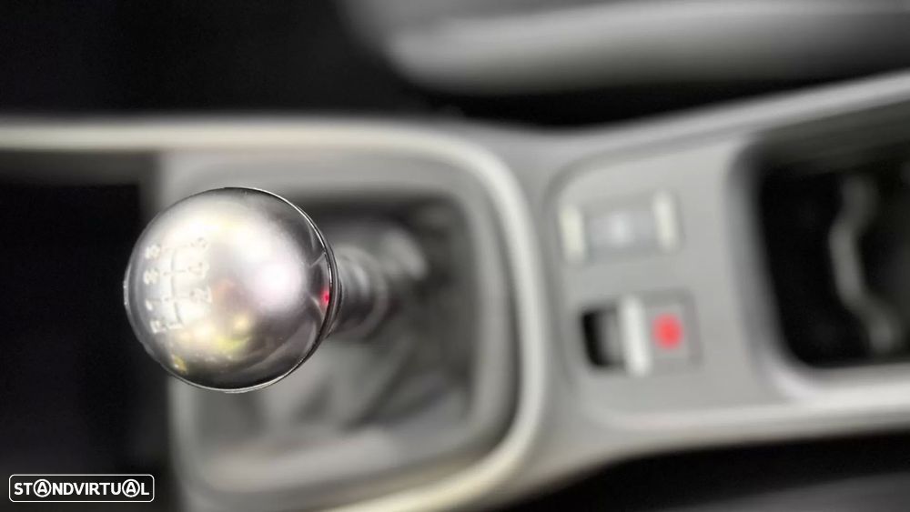 Jeep Avenger 1.2 GSE T3 Altitude - 20