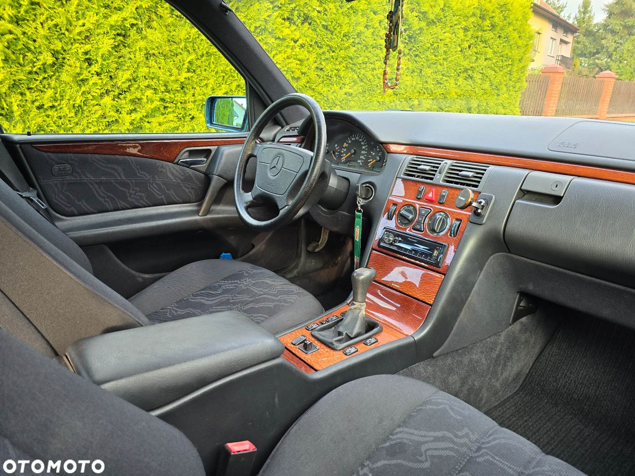 Mercedes-Benz Inny - 24