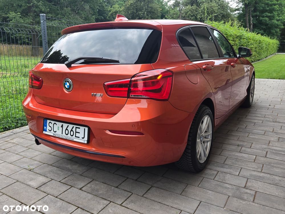 BMW 118I Sport Line 2015 photo 4