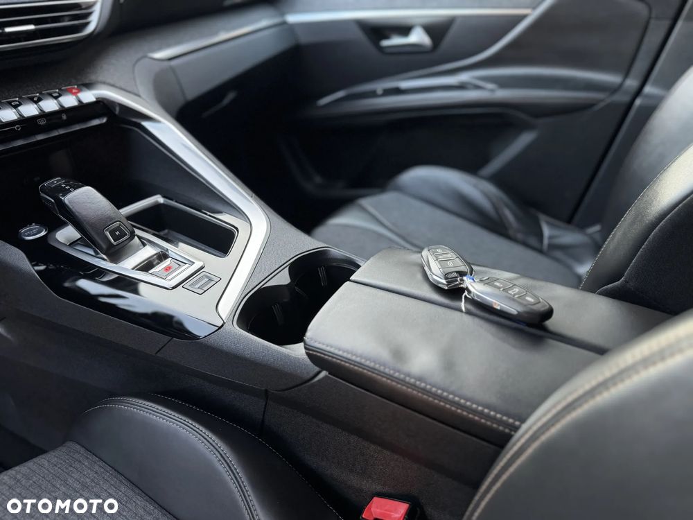 Peugeot 5008 - 25