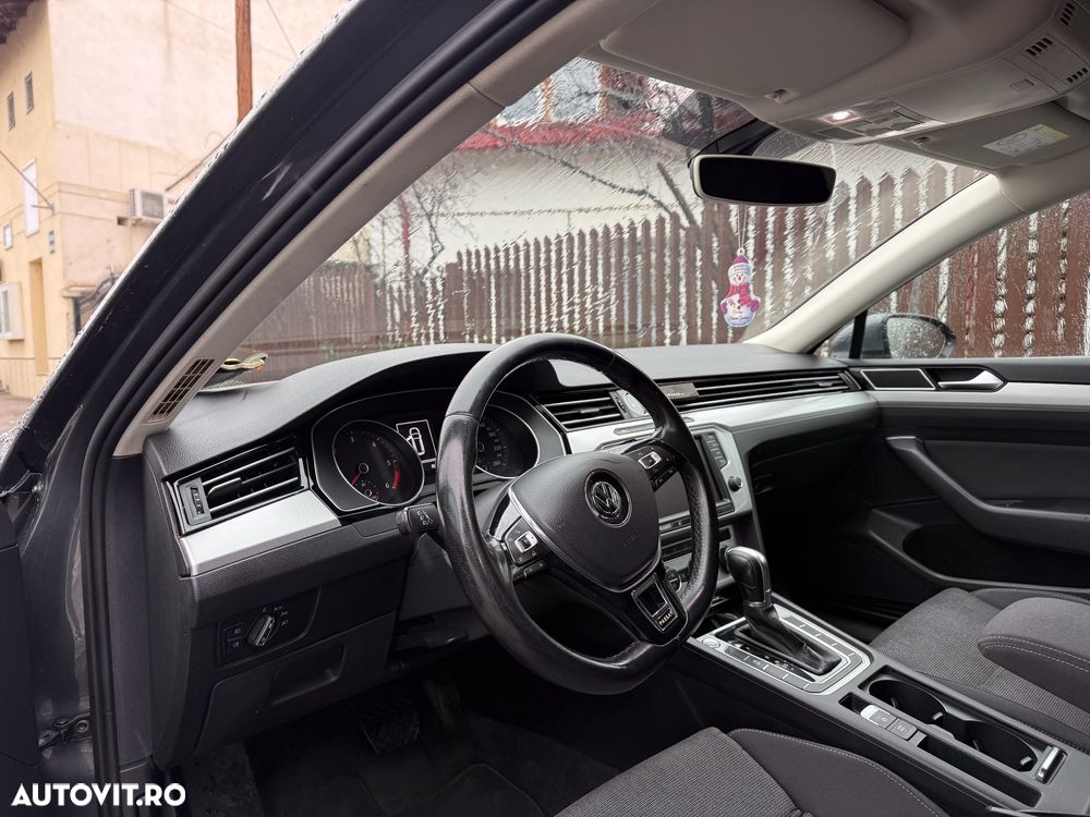 Volkswagen Passat 2.0 TDI SCR DSG Comfortline - 10