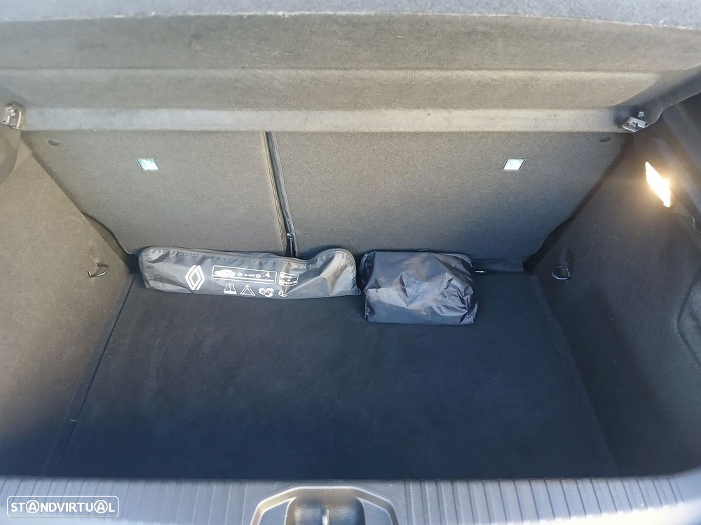 Renault Clio 1.0 TCe Techno Bi-Fuel - 31