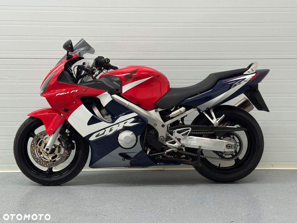 Honda CBR - 12