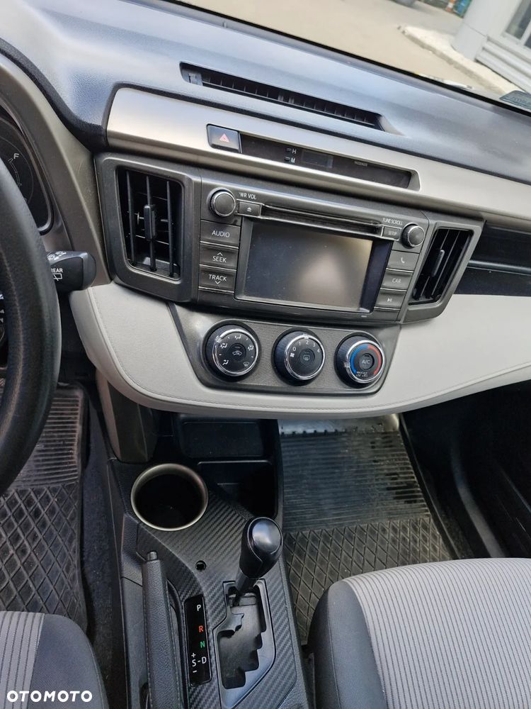 Toyota RAV4 - 12
