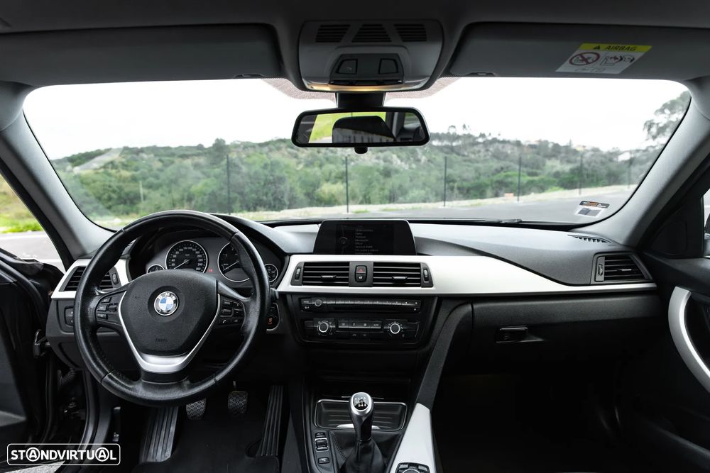 BMW 320 d Blue Performance - 25