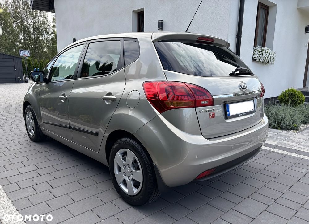 Kia Venga 1.4 Business Line - 3