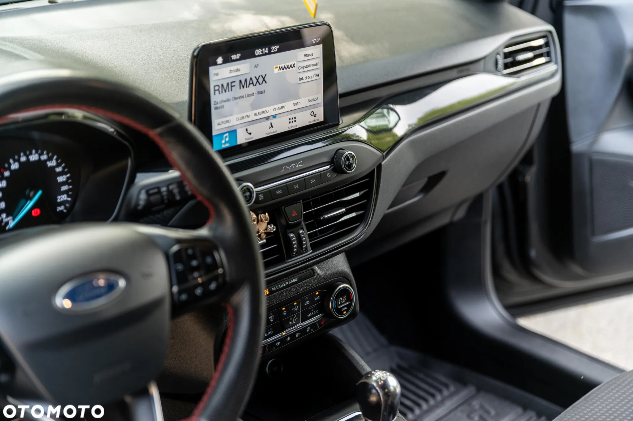 Ford Focus 1.0 EcoBoost ST-Line Style - 36