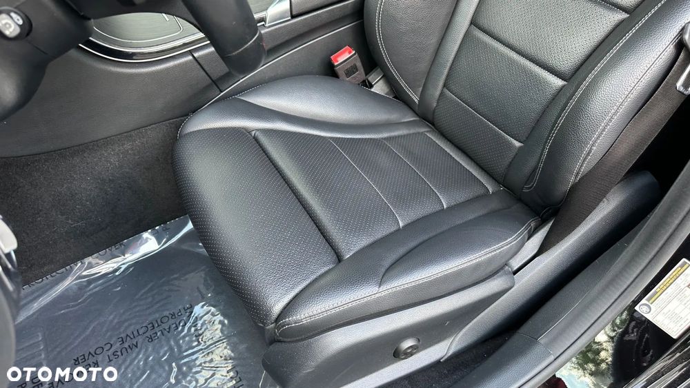 Mercedes-Benz Klasa C 300 9G-TRONIC AMG Line - 11