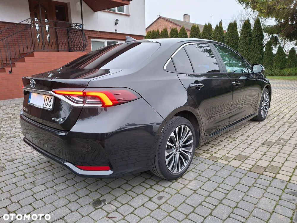 Toyota Corolla 1.8 Hybrid Style - 17