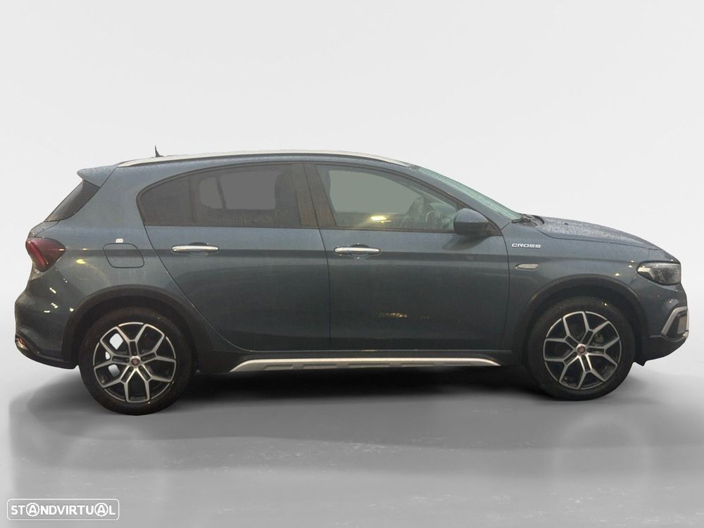 Fiat Tipo Cross 1.0 GSE T3 — fotografia 6