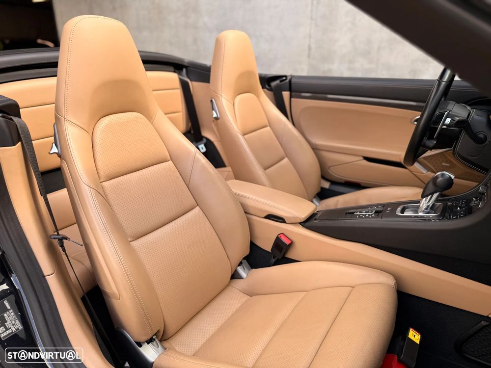Porsche 911 (991) Carrera 4 GTS Cabriolet PDK - 23