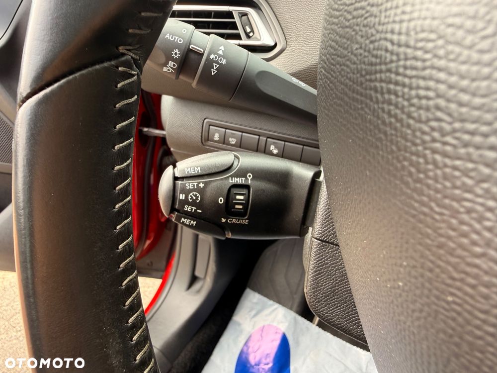 Peugeot 308 BlueHDi 150 Stop & Start Active - 17
