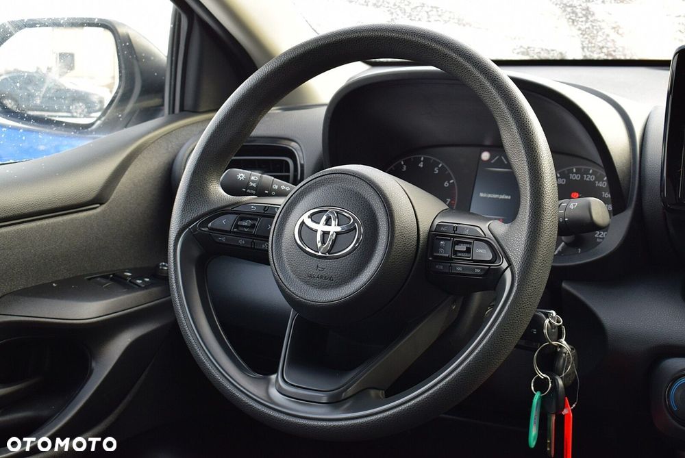 Toyota Yaris - 18