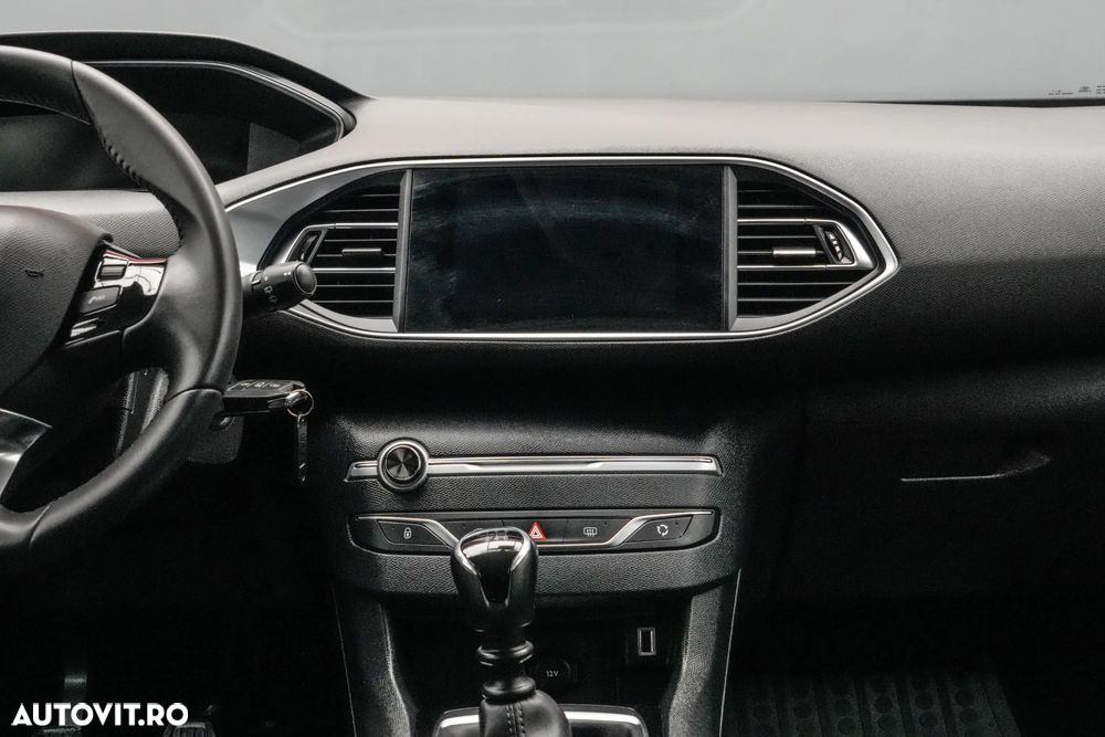 Peugeot 308 1.5L BlueHDI BVM6 Allure Pack - 18