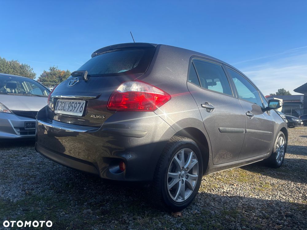 Toyota Auris 1.33 Dual-VVT-i Comfort - 3