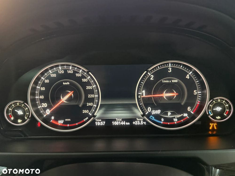 BMW X5 xDrive25d - 22