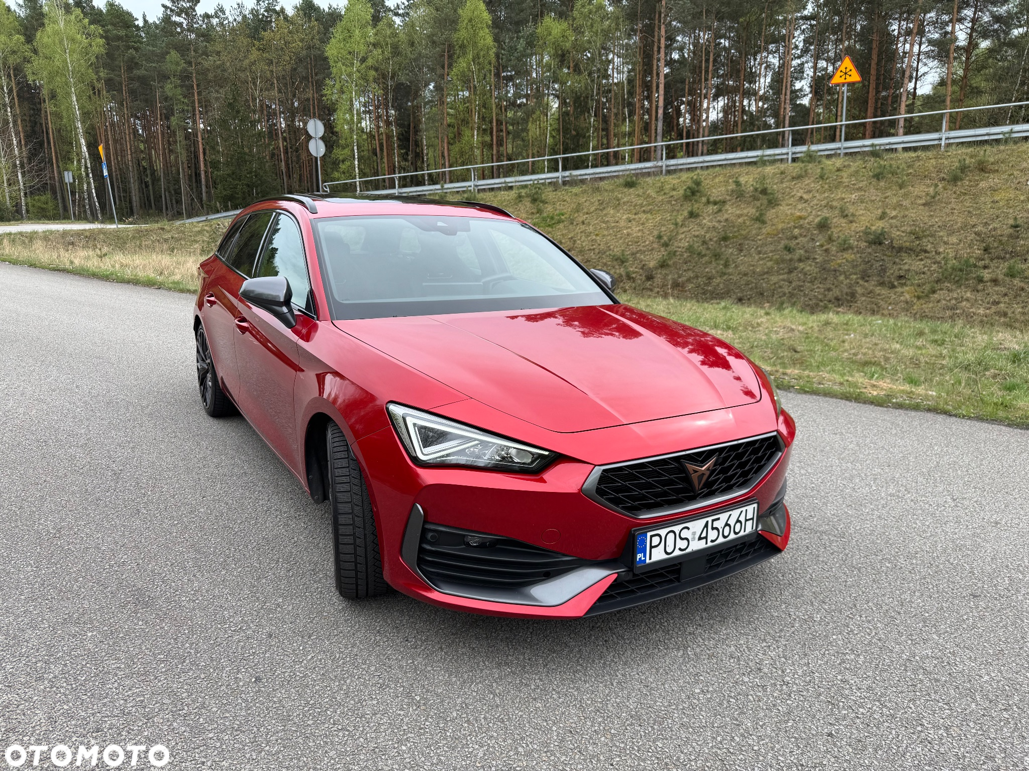 Cupra Leon Sportstourer 2.0 TSI 4Drive DSG VZ - 2