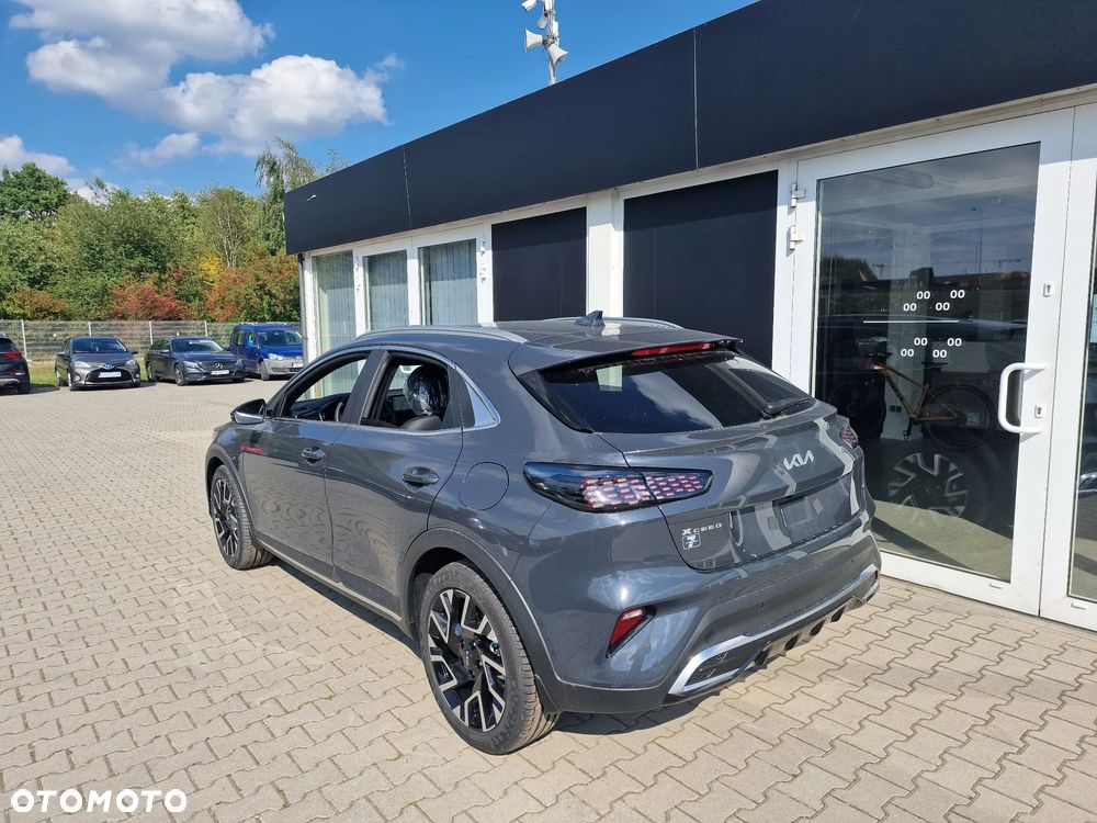 Kia XCeed 1.6 T-GDI Tribute DCT - 2