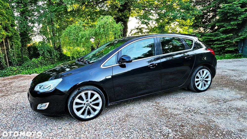 Opel Astra 1.6 Turbo Edition - 22