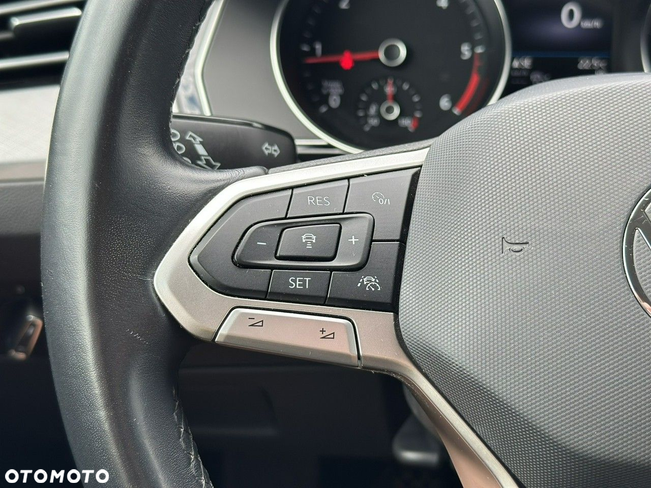 Volkswagen Passat 2.0 TDI EVO Business - 14
