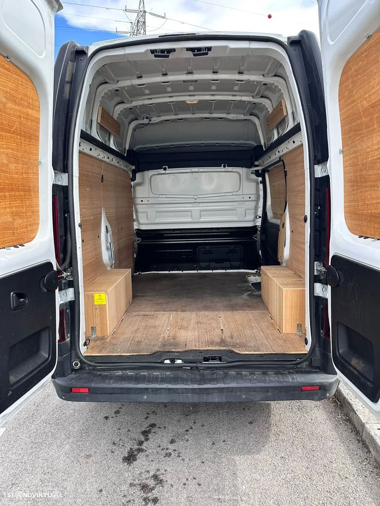 Renault Trafic - 6