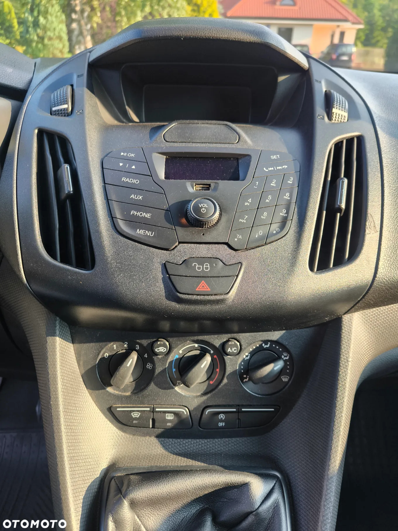 Ford TRANSIT CONNECT - 12