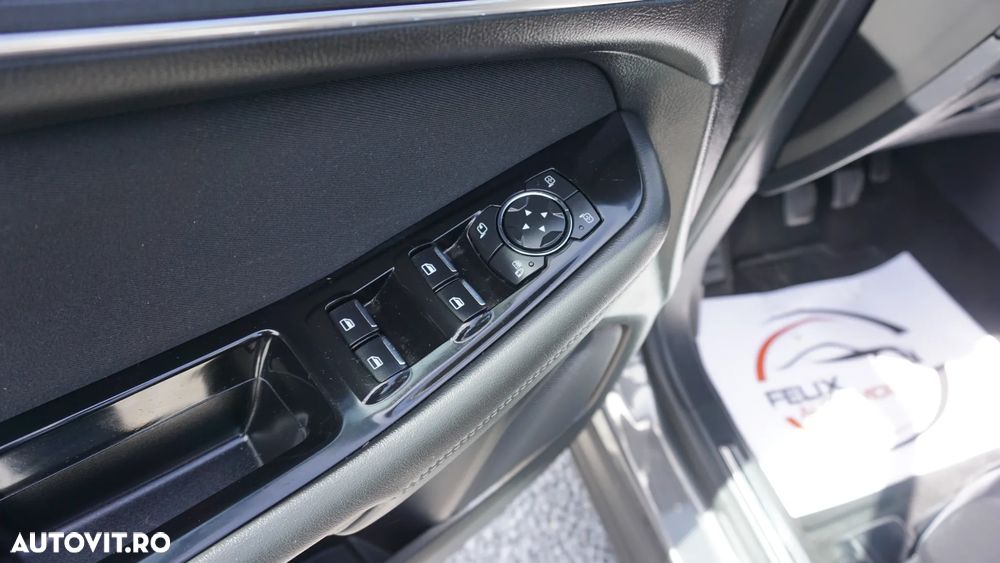 Ford S-Max 2.0 TDCi Titanium - 20