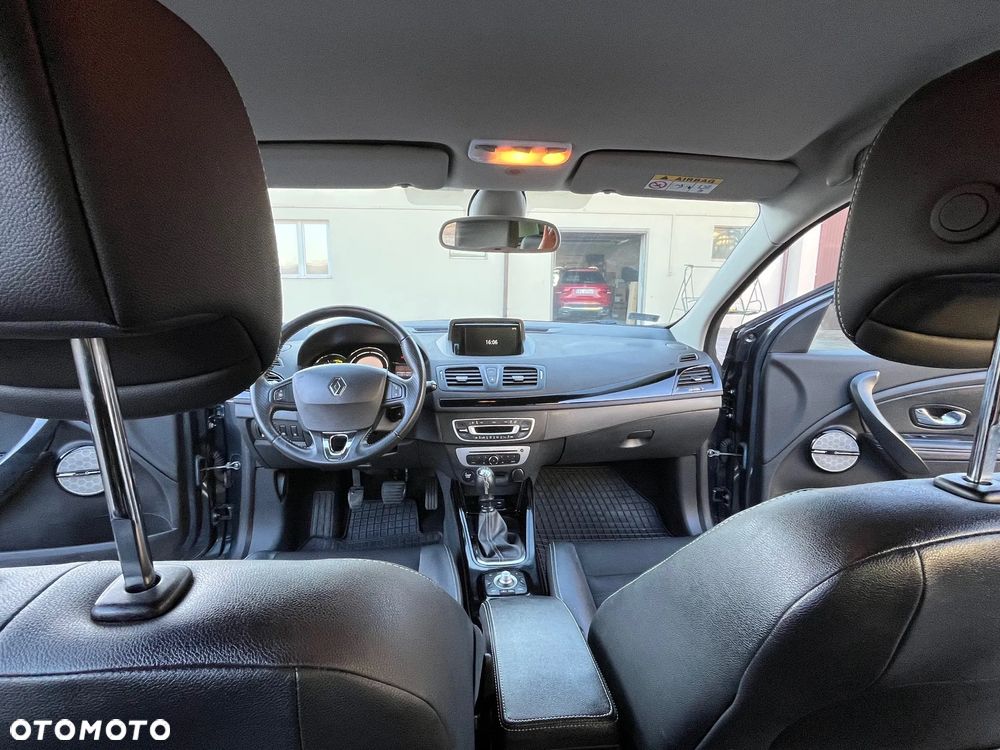 Renault Megane ENERGY dCi 130 BOSE EDITION - 8