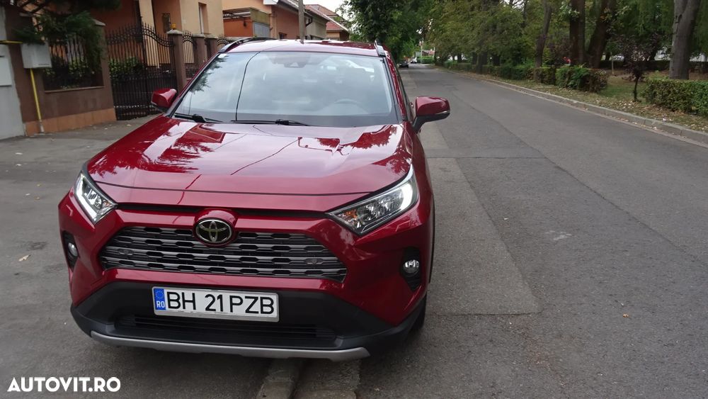 Toyota RAV4 - 1