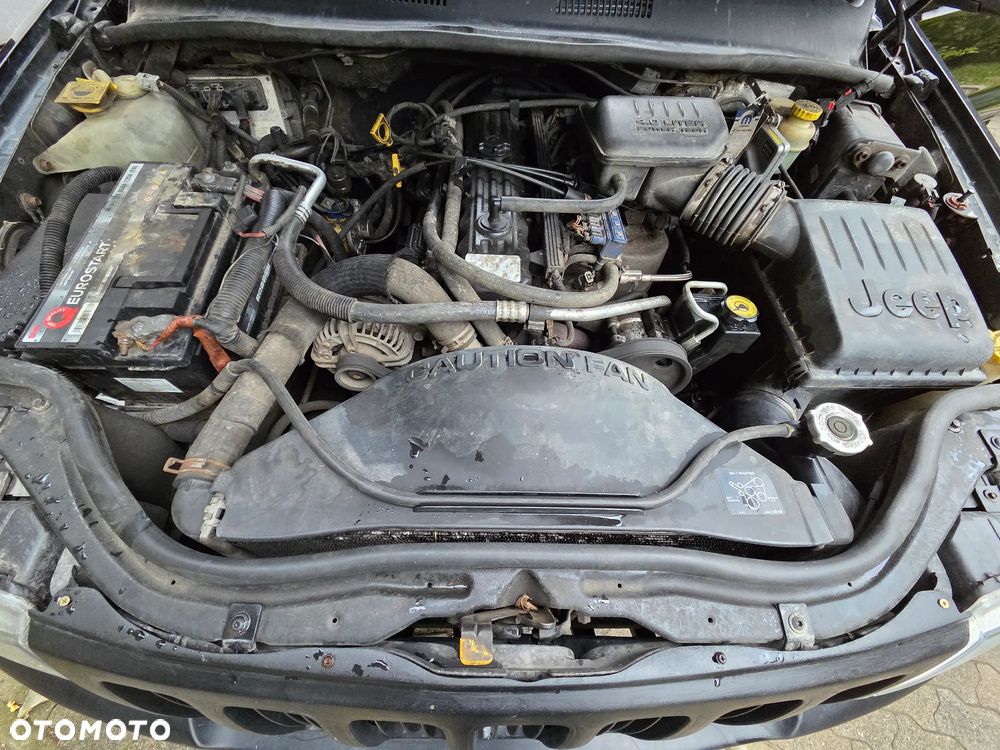 Jeep Grand Cherokee 4.0 Laredo - 14
