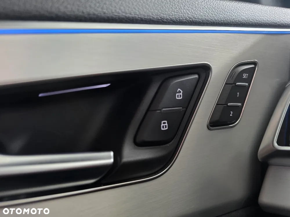Audi Q8 - 10