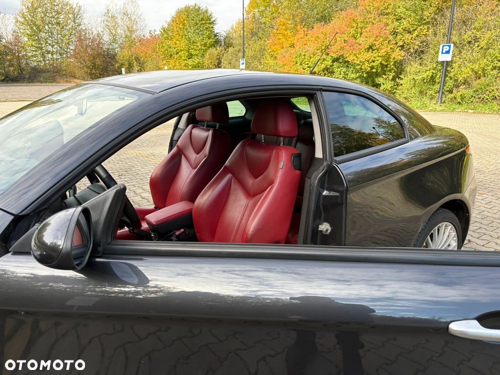 Alfa Romeo GT 1.9JTD 16V Distinctive - 15