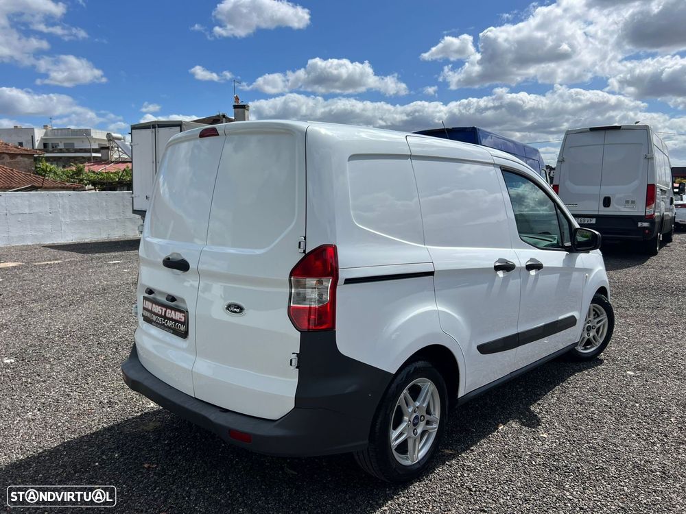 Ford Transit Courier 1.5 TDCi Sport - 4