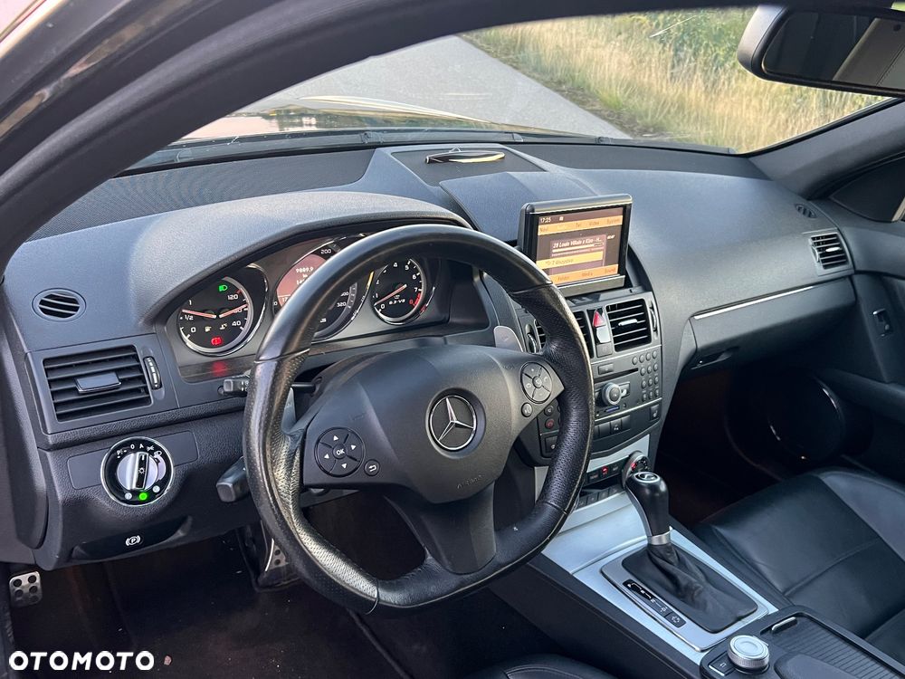 Mercedes-Benz Klasa C 63 AMG T 7G-TRONIC - 15