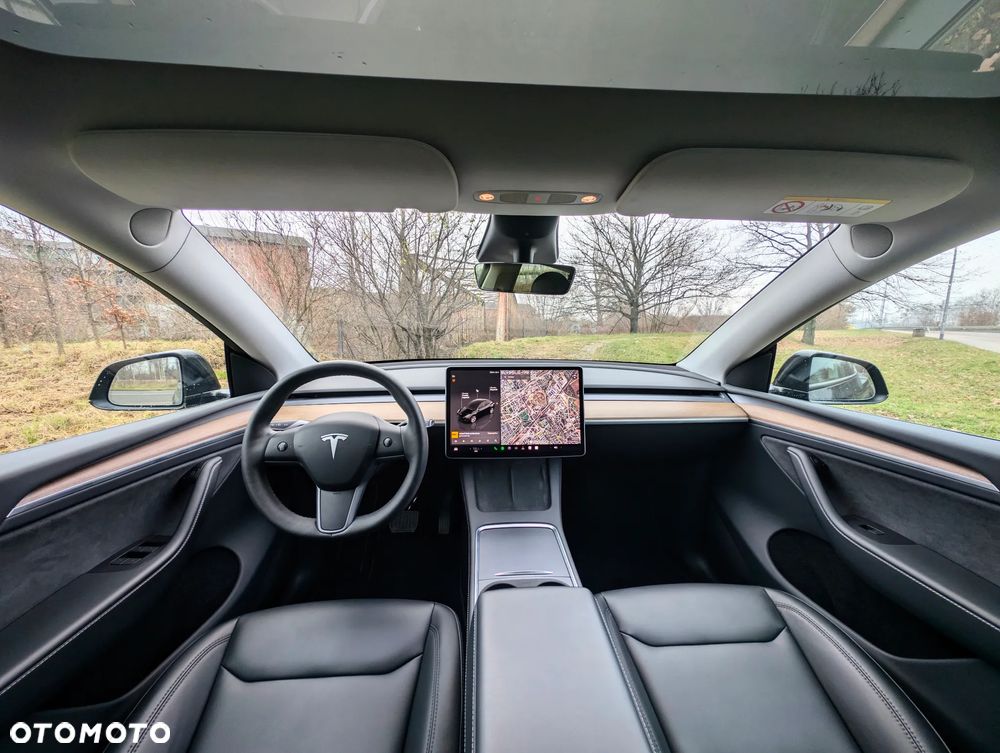 Tesla Y Long Range Dual Motor AWD - 6