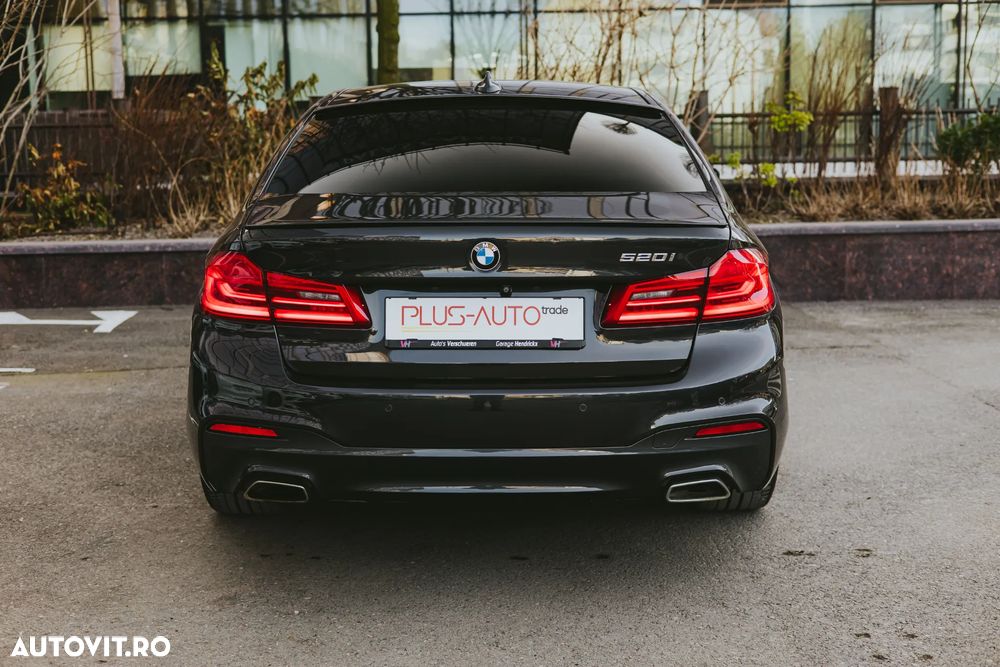 BMW Seria 5 520i AT - 13