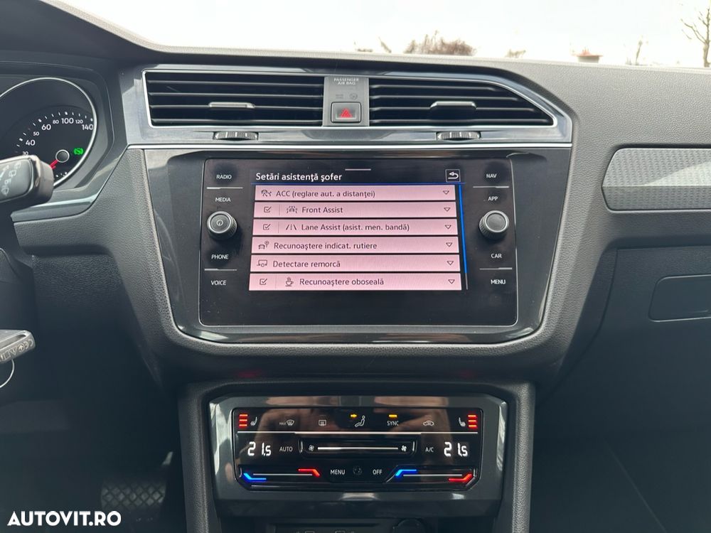 Volkswagen Tiguan 2.0 TDI SCR 4MOTION DSG Elegance - 23