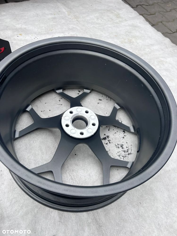 RsQ8 Felga Aluminiowa 23'' Oryginalna 4M8601025CM - 8