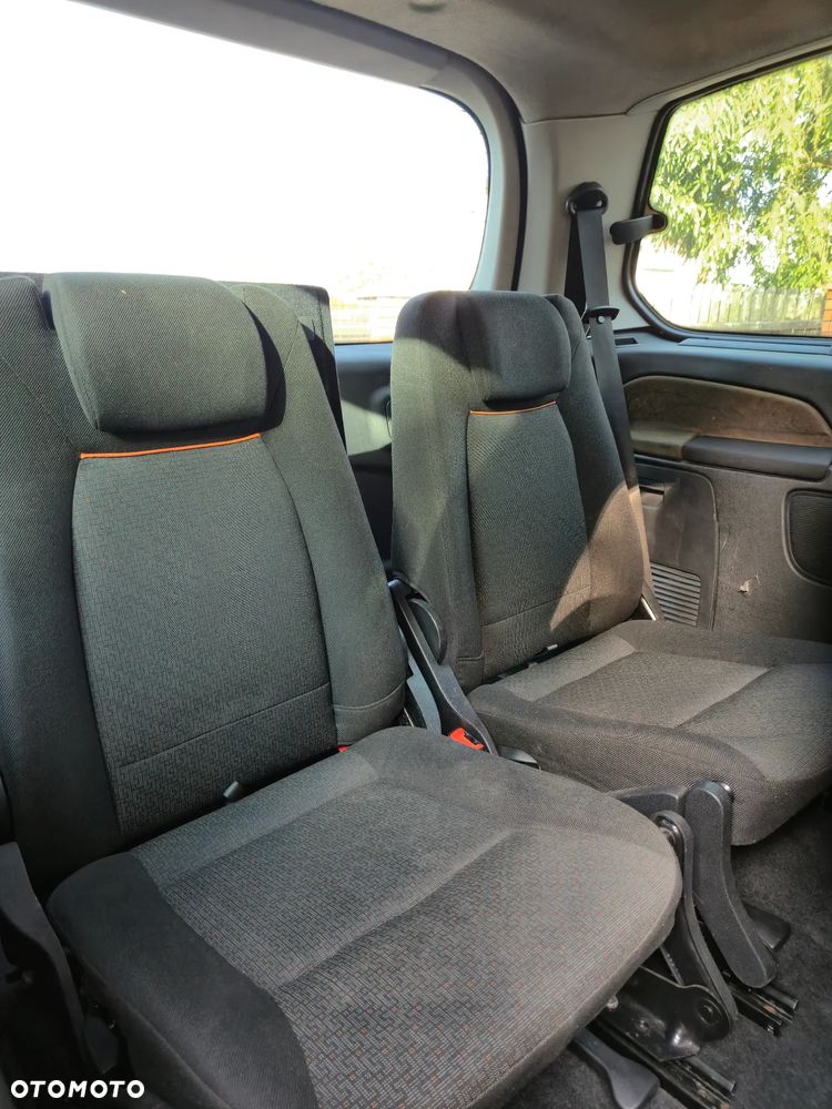 Ford Galaxy 2.0 TDCi Titanium - 21