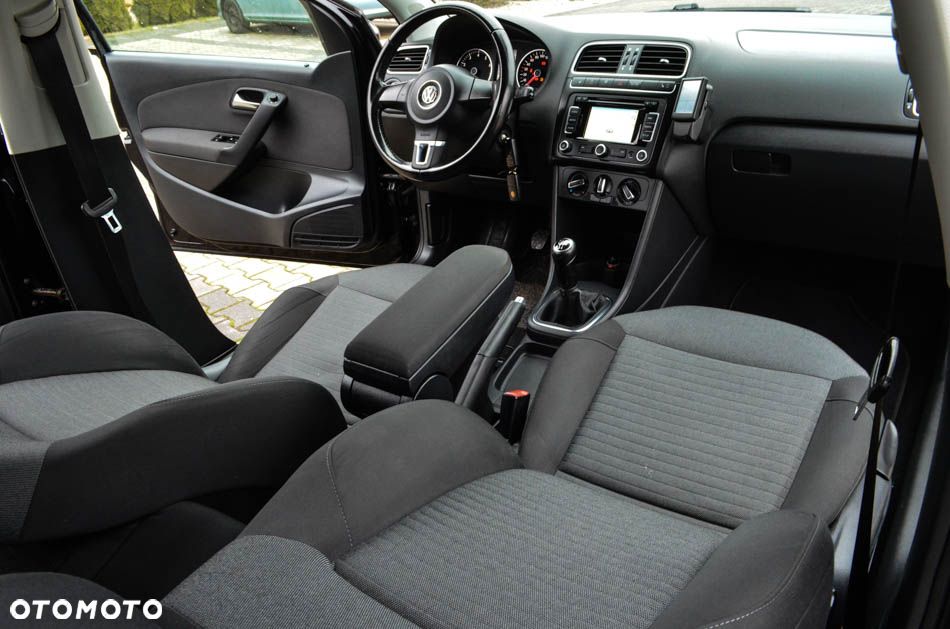 Volkswagen Polo 1.2 Comfortline - 26