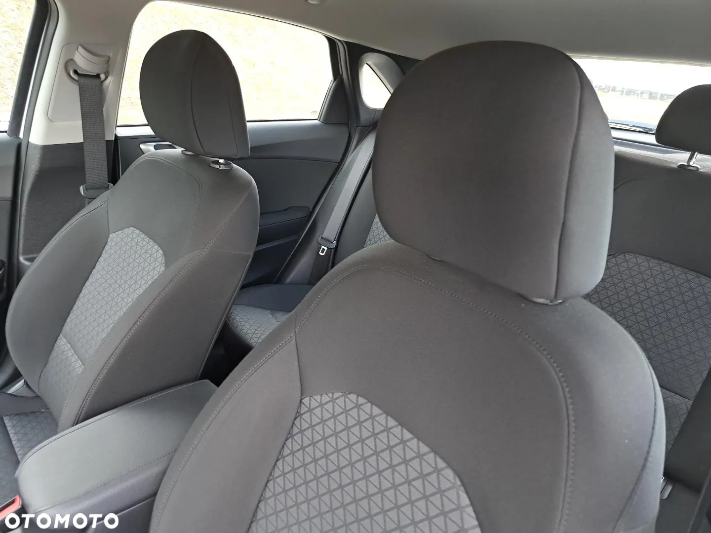 Kia Ceed 1.5 T-GDI S - 12