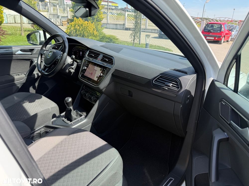 Volkswagen Tiguan 1.4 TSI BlueMotion Technology Exclusive - 16