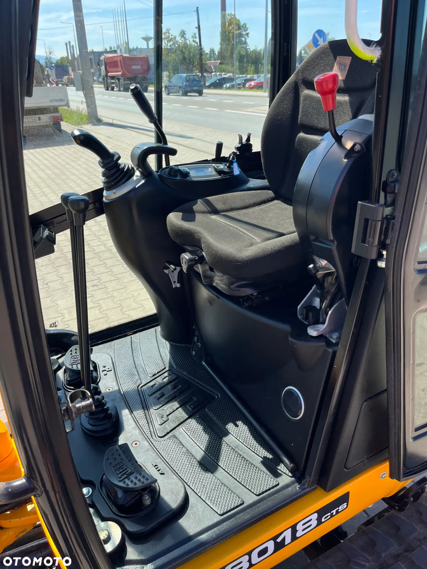 JCB 8018 CTS - 14