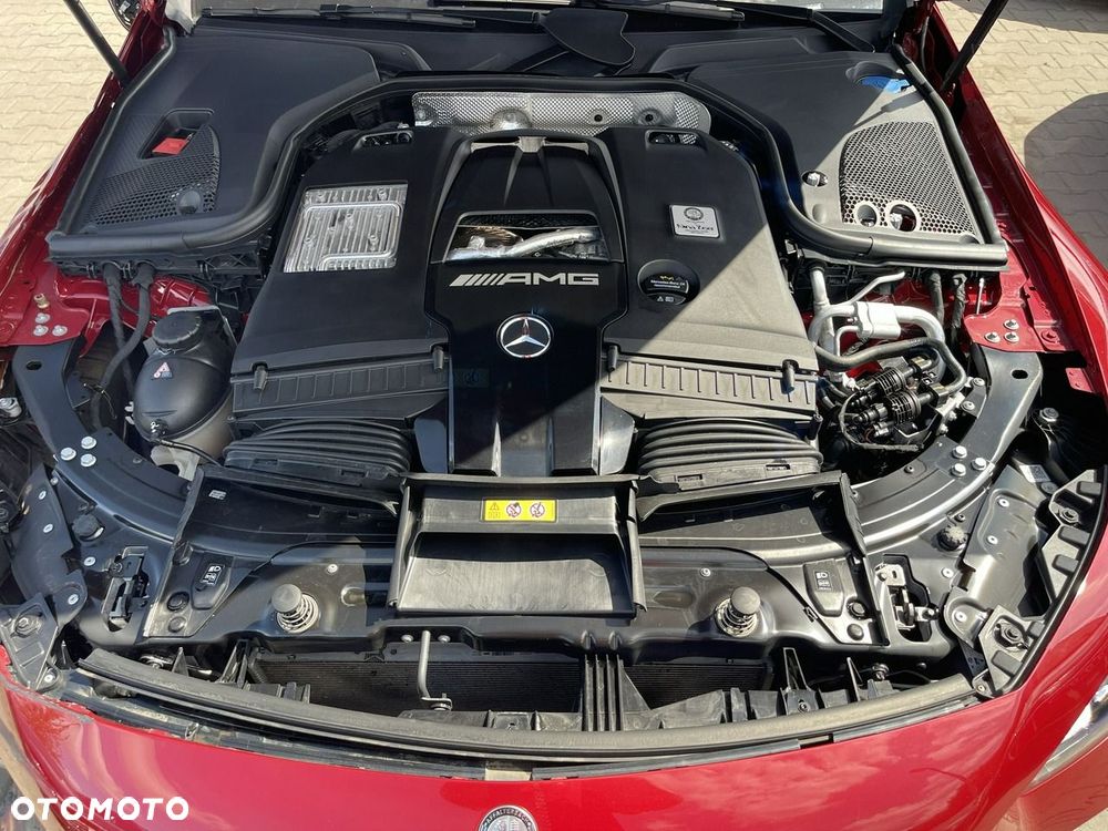 Mercedes-Benz AMG GT 63 4Matic+ Speedshift MCT 9G Sonderedition Rubellitrot - 18